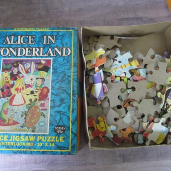 Puzzle Alice in Wonderland Home decor Vintage mad hatter Vtg Puzzles games - Picture 2 of 4